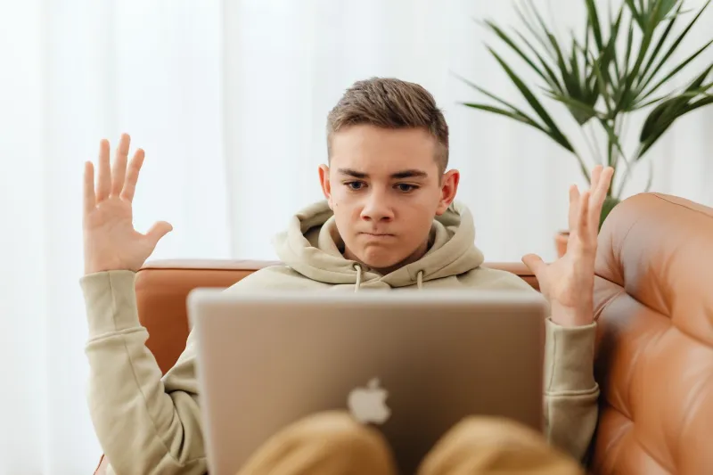 Why You'll Drop $50 on a Streamer You've Never Met — The Brain Science Behind Parasocial Spending